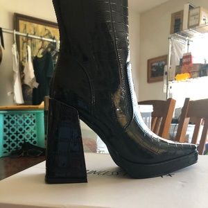 Princess Polly Silonna Croc